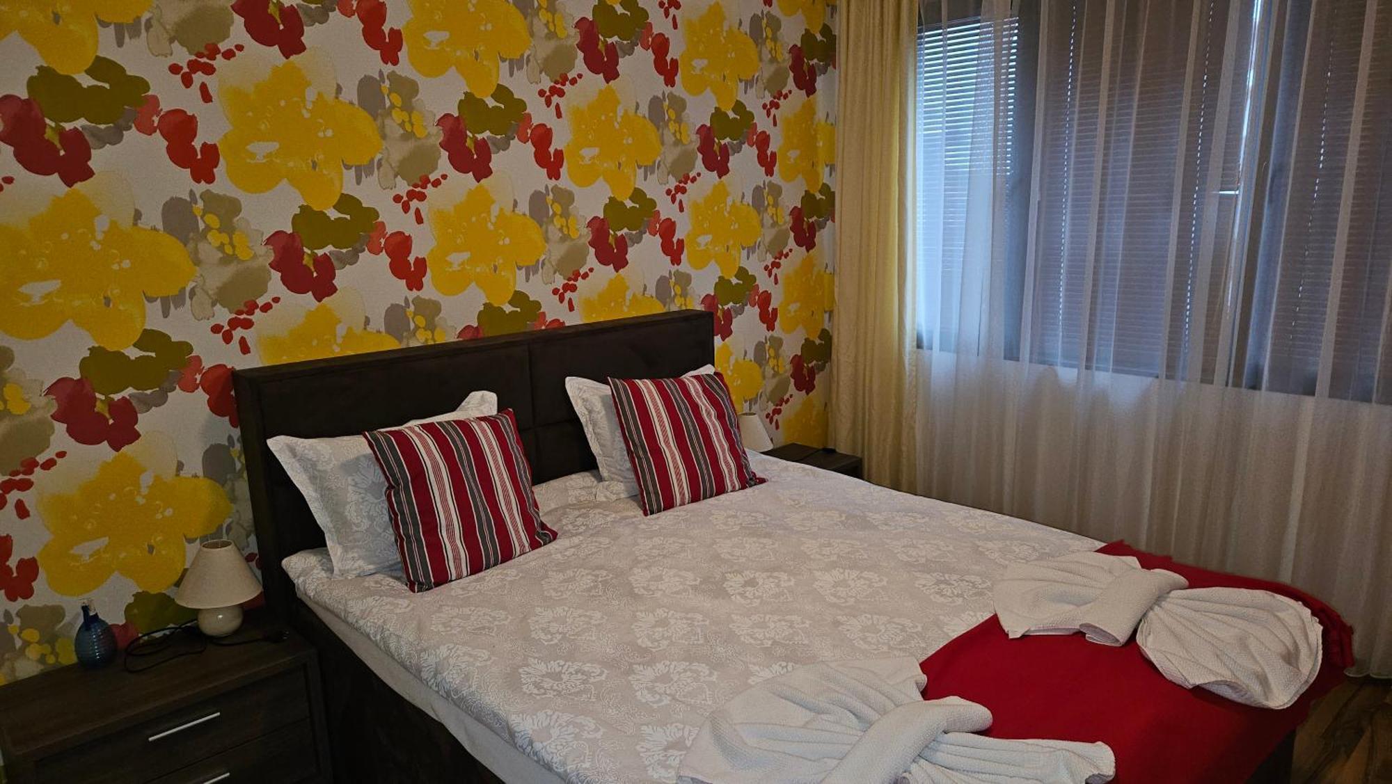 בנסקו Ramada 2 Boutique Apartment Near Ski Road מראה חיצוני תמונה