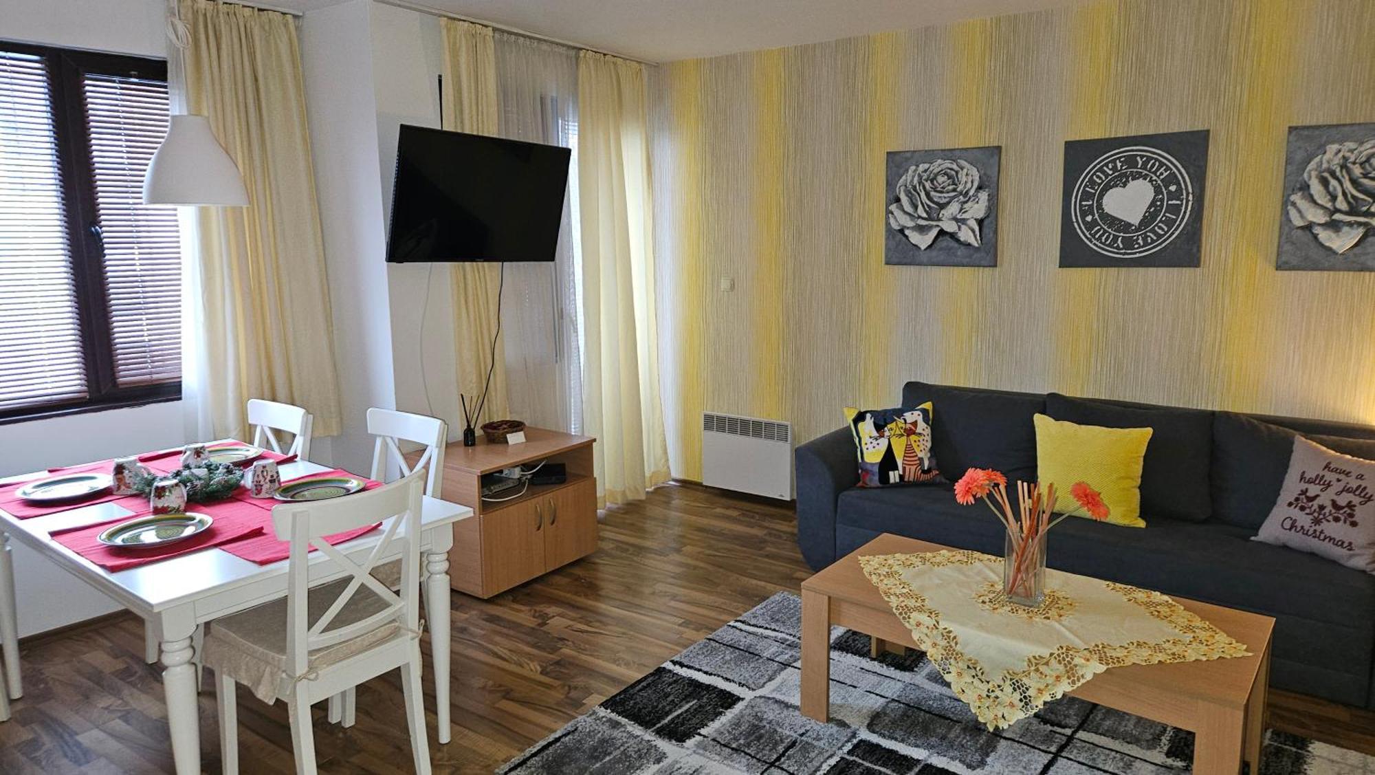 בנסקו Ramada 2 Boutique Apartment Near Ski Road מראה חיצוני תמונה