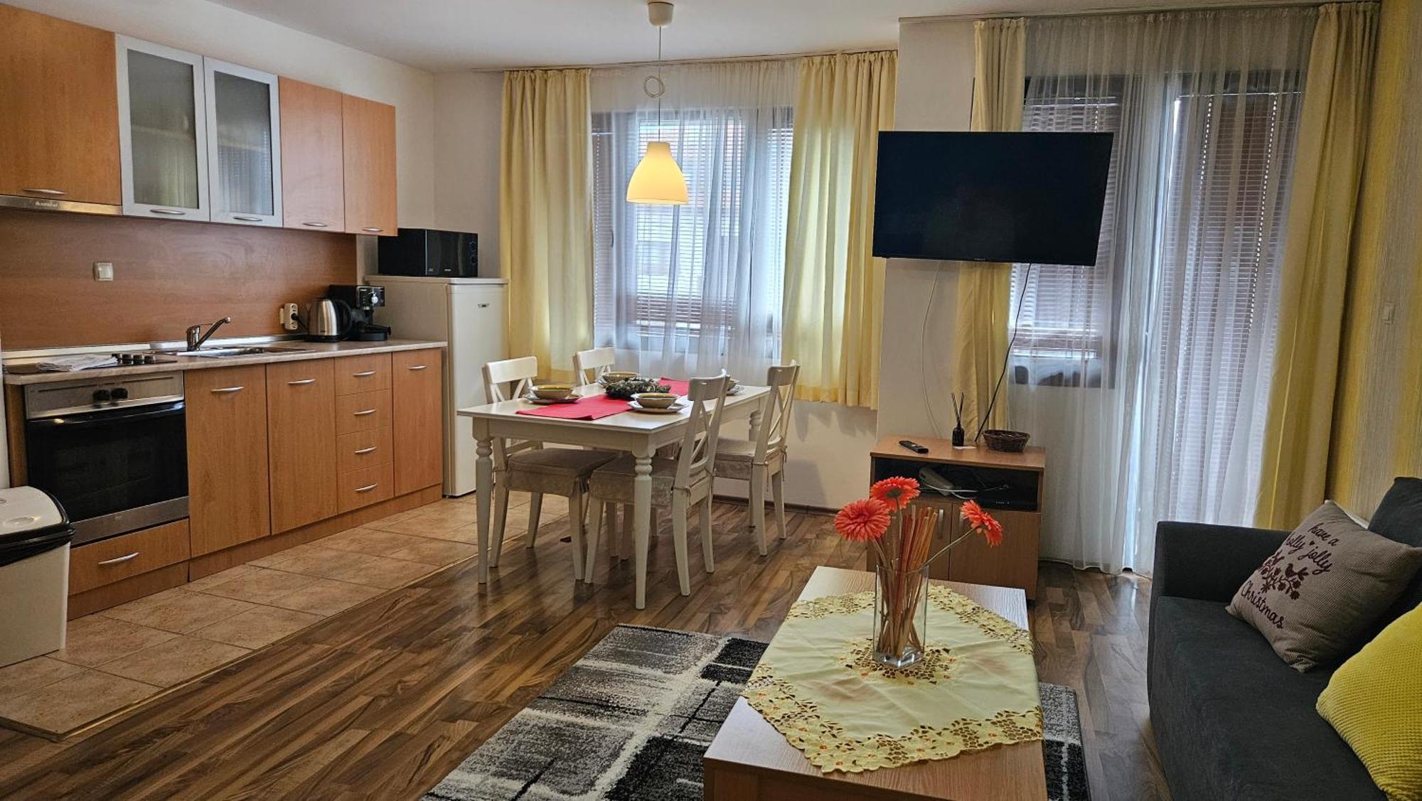 בנסקו Ramada 2 Boutique Apartment Near Ski Road מראה חיצוני תמונה