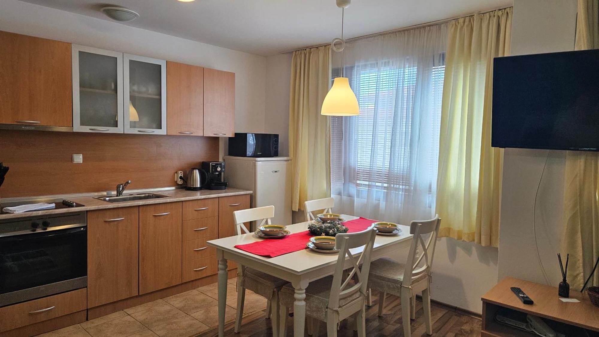 בנסקו Ramada 2 Boutique Apartment Near Ski Road מראה חיצוני תמונה