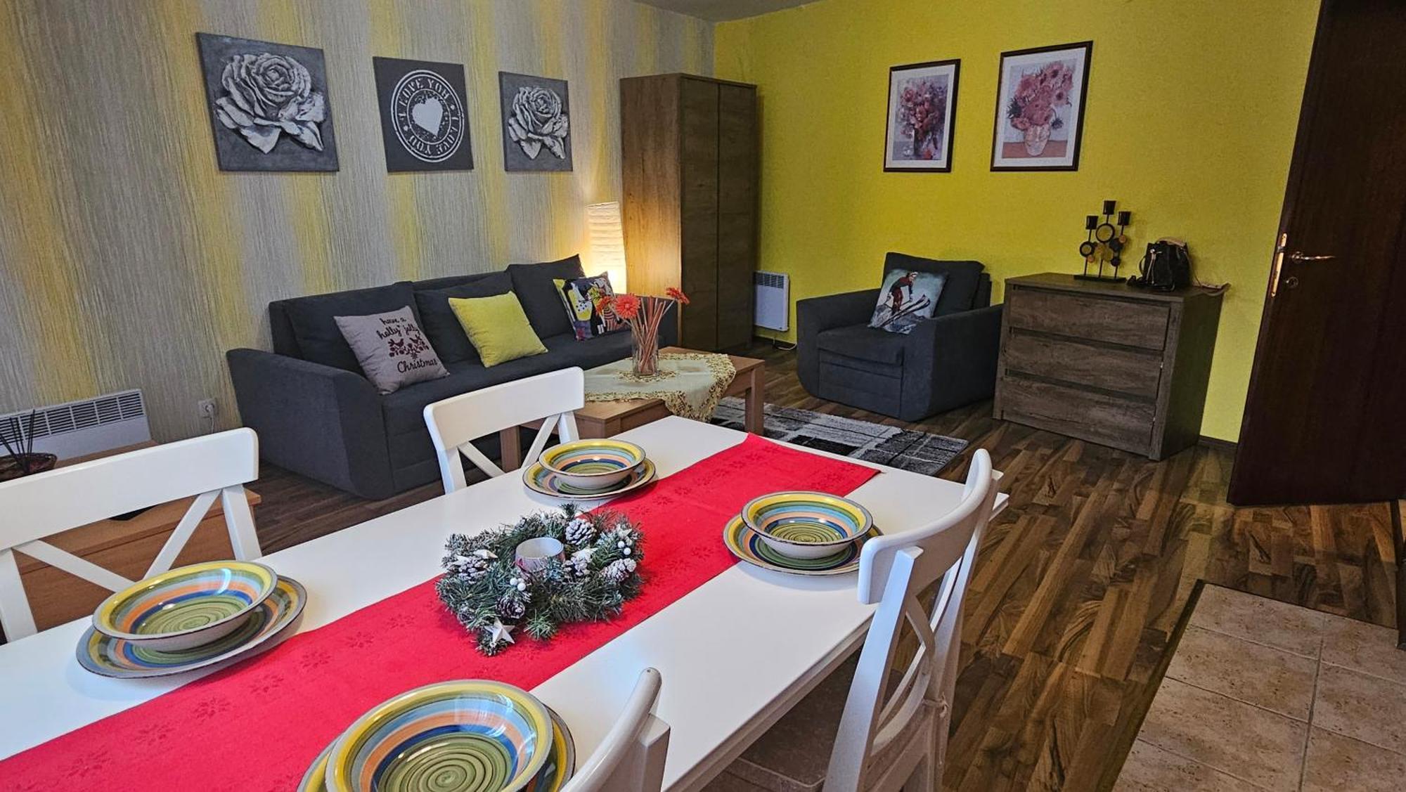 בנסקו Ramada 2 Boutique Apartment Near Ski Road מראה חיצוני תמונה